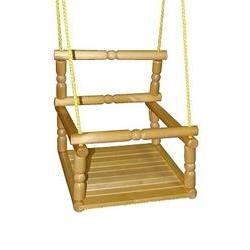 Качели со спинкой деревянные лакированные