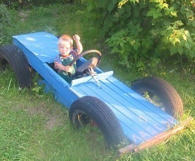 машинка для детской площадки своими руками